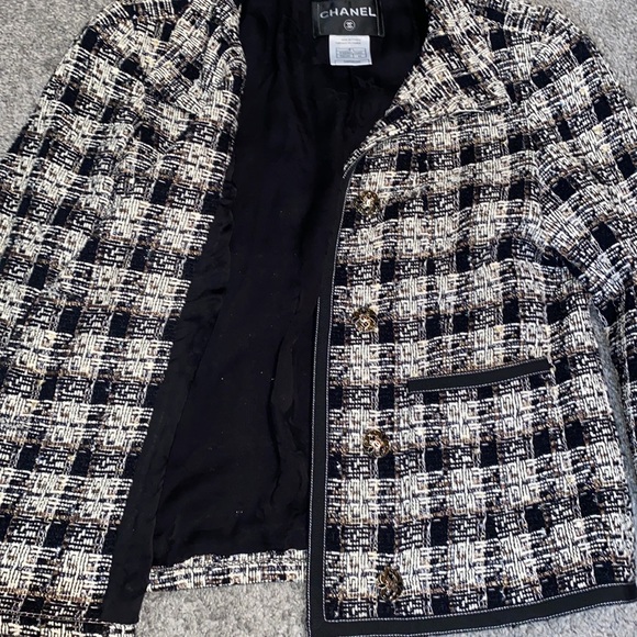 CHANEL blazer - Picture 6 of 8